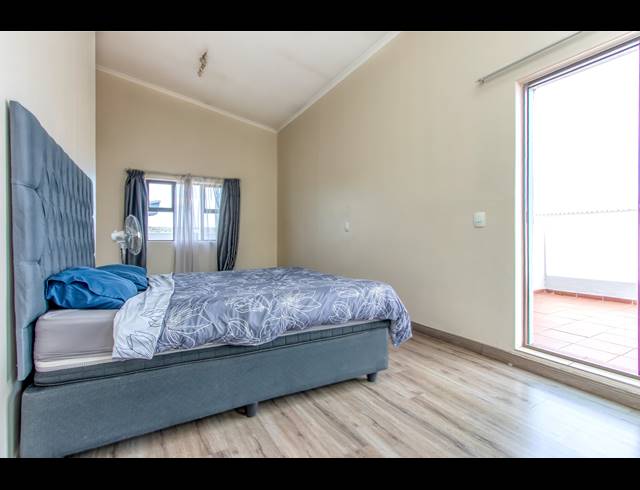 3 BEDROOM SECTIONAL TITLE FOR SALE IN BARBEQUE DOWNS